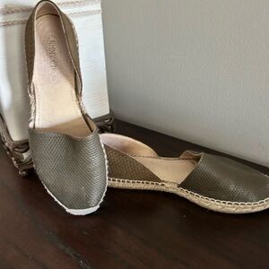 Jimmy Choo espadrille size 7 1/2. In great condition.